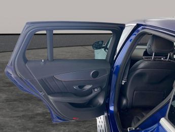 Mercedes-Benz EQC EQC 400 80kWh AMG Line 4MATIC (408 ps) - HEATED LEATHER - COMFOR