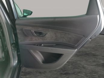 Seat Leon 2.0 TSI Cupra 290 DSG (290 ps) - PADDLE SHIFT - PARK SENSORS