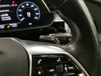 Audi e-tron 50 Sport quattro 71.2kWh (313 ps) - HEATED SEATS - ADJUSTABLE SU