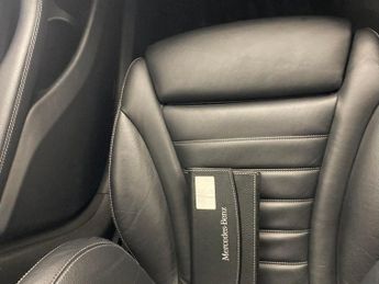 Mercedes-Benz EQC EQC 400 80kWh AMG Line 4MATIC (408 ps) - HEATED LEATHER - COMFOR