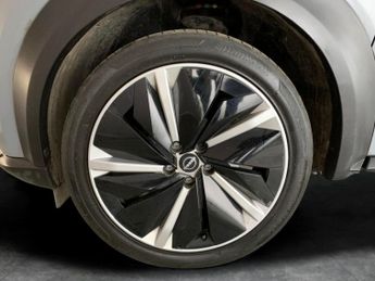 Nissan Juke 1.6 Tekna+ (143 ps) - HEATED SEATS - NAV - INTELLIGENT LANE INTE