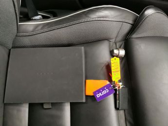 Volvo XC60 2.0 B5 MHEV R-Design (250 ps) - ACTIVE LANE ASSIST - KEYLESS ENT