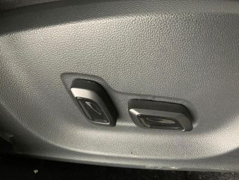 MG MG ZS 72.6kWh Trophy Long Range (156 ps) - BLACK ROOF RAILS - ACTIVE L