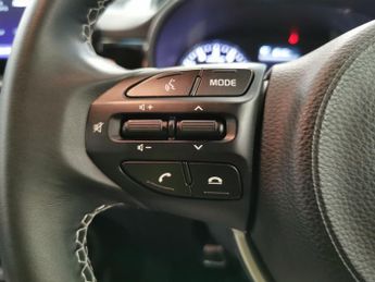Kia Picanto 1.0 DPi 3 AMT (66 bhp) - NAV - BLUETOOTH - CRUISE