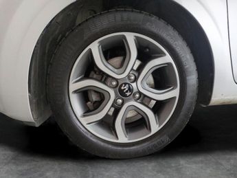 Kia Picanto 1.0 DPi 3 AMT (66 bhp) - NAV - BLUETOOTH - CRUISE