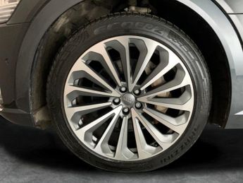 Audi e-tron 50 Sport quattro 71.2kWh (313 ps) - HEATED SEATS - ADJUSTABLE SU