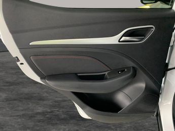 MG MG ZS 72.6kWh Trophy Long Range (156 ps) - BLACK ROOF RAILS - ACTIVE L