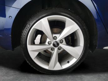 Audi A3 1.4 TFSIe 40 S line Sportback Plug-in S Tronic 13kWh (204 ps) - 