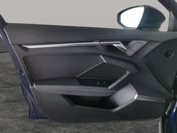 Audi A3 1.4 TFSIe 40 S line Sportback Plug-in S Tronic 13kWh (204 ps) - 