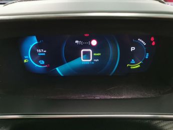 Peugeot E-2008 50kWh GT (136 ps) - ACTIVE LANE ASSIST - LED - NAV