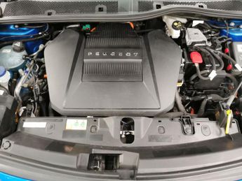 Peugeot E-2008 50kWh GT (136 ps) - ACTIVE LANE ASSIST - LED - NAV