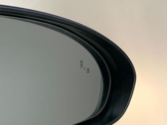 Hyundai Ioniq 38.3kWh Premium SE (136 ps) - LED - REVERSE CAM - NAV