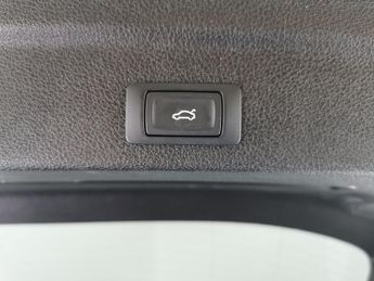 Audi Q3 2.0 TDI 35 S line Sportback S Tronic (150 ps) - LED - REVERSE CA