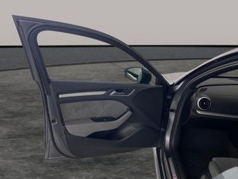 Audi A3 1.5 TFSI CoD 35 Black Edition Sportback S Tronic (150 ps) - BLUE