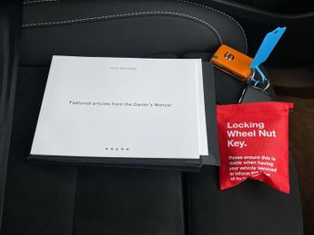 Volvo XC40 Recharge Twin 78kWh Ultimate AWD (408 ps) - KEYLESS ENTRY - 360 