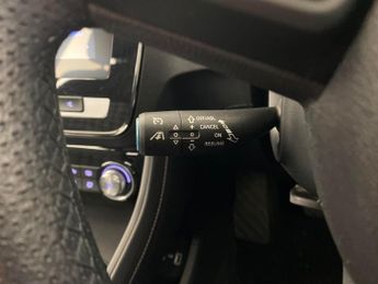 MG MG ZS 44.5kWh Excite (143 ps) - LANE DEPARTURE  - BLUETOOTH - DRIVING 