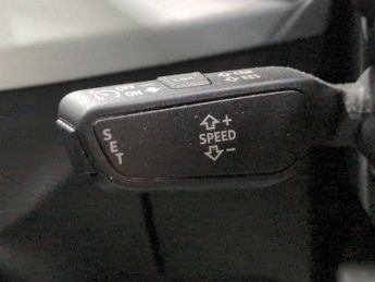 Audi Q2 1.5 TFSI CoD 35 Black Edition S Tronic (150 ps) - CARPLAY - LED