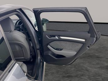 Audi A3 1.5 TFSI CoD 35 Black Edition Sportback S Tronic (150 ps) - BLUE