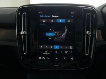 Volvo XC40 Recharge Twin 78kWh Ultimate AWD (408 ps) - KEYLESS ENTRY - 360 