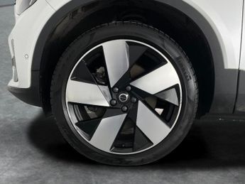 Volvo XC40 Recharge Twin 78kWh Ultimate AWD (408 ps) - KEYLESS ENTRY - 360 