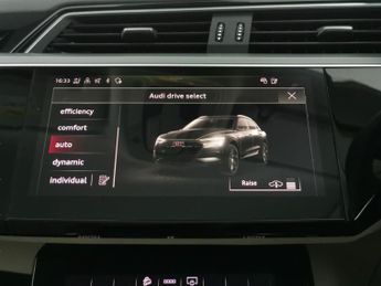 Audi e-tron 50 Technik quattro 71.2kWh (313 ps) - CARPLAY - LED - REVERSE CA