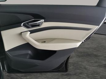 Audi e-tron 50 Technik quattro 71.2kWh (313 ps) - CARPLAY - LED - REVERSE CA