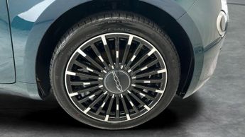 Fiat 500e C 42kWh La Prima Convertible (118 ps) - SPEED LIMIT RECOG - AIR CO