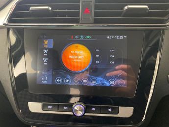 MG MG ZS 44.5kWh Excite (143 ps) - LANE DEPARTURE  - BLUETOOTH - DRIVING 