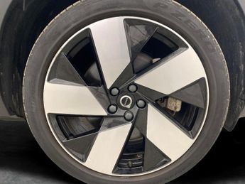 Volvo XC40 Recharge 69kWh Ultimate (231 ps) - CARPLAY - HK AUDIO - SURROUND