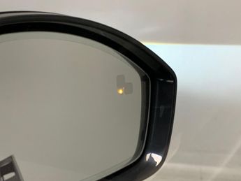 Land Rover Range Rover Velar 2.0 P250 R-Dynamic SE 4WD (249 ps) - KEYLESS ENTRY - MERIDIAN AU