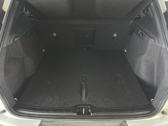 Volvo XC40 Recharge Twin 78kWh Ultimate AWD (408 ps) - KEYLESS ENTRY - 360 