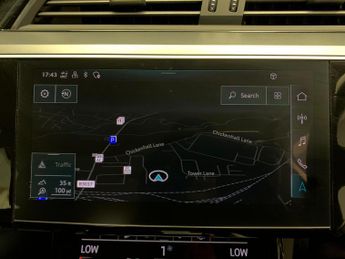 Audi e-tron 50 Technik quattro 71.2kWh (11kW Charger) (313 ps) - CARPLAY - L