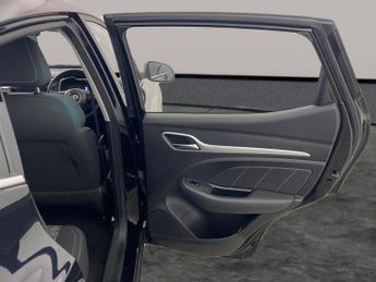 MG MG ZS 44.5kWh Excite (143 ps) - LANE DEPARTURE  - BLUETOOTH - DRIVING 