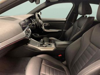 BMW 3 Series 2.0 330i M Sport (258 ps) - CARPLAY - ACTIVE LANE ASSIST - PARK 