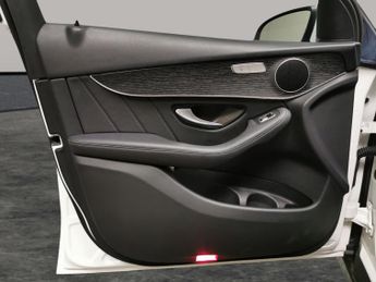 Mercedes-Benz GLC 2.0 GLC220d AMG Line G-Tronic+ 4MATIC (194 ps) - HEATED LEATHER