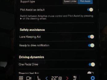 Volvo XC40 Recharge Twin 78kWh Ultimate AWD (408 ps) - KEYLESS ENTRY - 360 