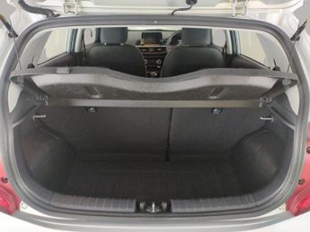 Kia Picanto 1.0 DPi 3 AMT (66 bhp) - NAV - BLUETOOTH - CRUISE