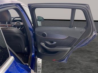 Mercedes-Benz EQC EQC 400 80kWh AMG Line 4MATIC (408 ps) - HEATED LEATHER - COMFOR