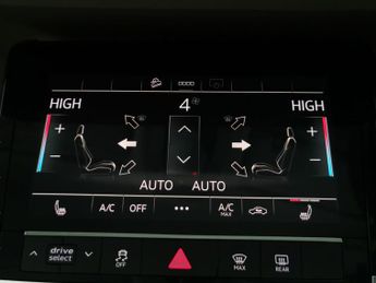 Audi e-tron 50 Technik quattro 71.2kWh (313 ps) - PAN ROOF - CARPLAY - LED