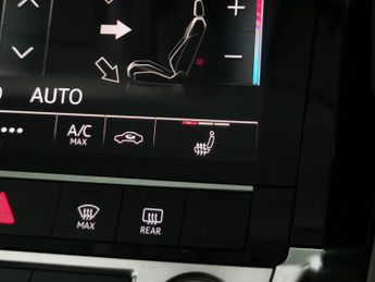 Audi e-tron 50 Technik quattro 71.2kWh (313 ps) - PAN ROOF - CARPLAY - LED