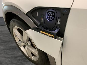Audi e-tron 50 Technik quattro 71.2kWh (11kW Charger) (313 ps) - ADJUSTABLE 