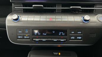 Hyundai Kona 65.4kWh Advance (218 ps) - LANE DEPARTURE  - BLUETOOTH - CRUISE