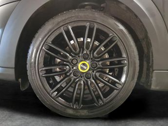 Mini Electric Hatch Cooper SE 32.6kWh Level 2 (184 ps) - REVERSE CAM - NAV - HEATED 