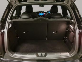 Mini Electric Hatch Cooper SE 32.6kWh Level 2 (184 ps) - REVERSE CAM - NAV - HEATED 