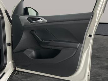 Volkswagen T-cross 1.0 TSI Active DSG (110 ps) - LED - NAV - BLIND SPOT ASSIST