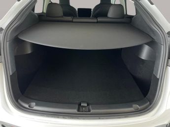 Tesla Model Y SUV RWD (346 ps) - REVERSE CAM - NAV - LEATHER