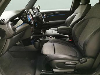 Mini Electric Hatch Cooper SE 32.6kWh Level 2 (184 ps) - REVERSE CAM - NAV - HEATED 