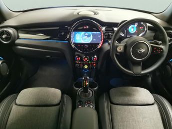 Mini Electric Hatch Cooper SE 32.6kWh Level 2 (184 ps) - REVERSE CAM - NAV - HEATED 