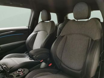 Mini Electric Hatch Cooper SE 32.6kWh Level 2 (184 ps) - ROOF AND MIRROR CAPS - BLAC