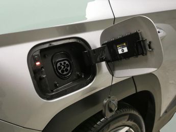 Hyundai Tucson 1.6 h T-GDi 13.8kWh Premium Plug-in 4WD (265 ps) - HEATED SEATS